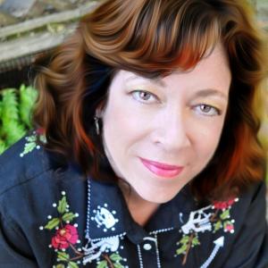 Author Layly Wolfe headshot